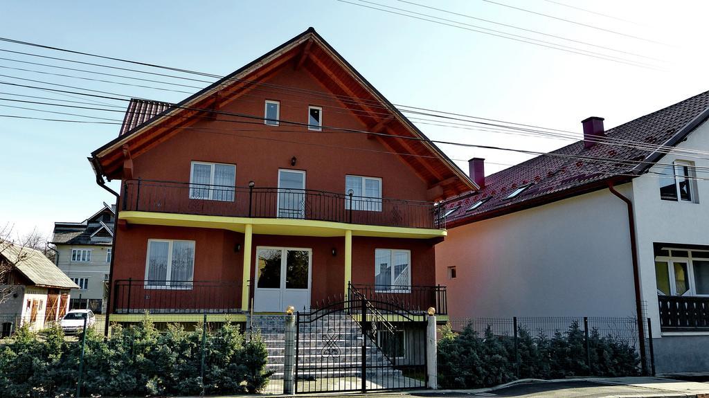 Pensiunea Magnolia Ocna Şugatag Exterior foto